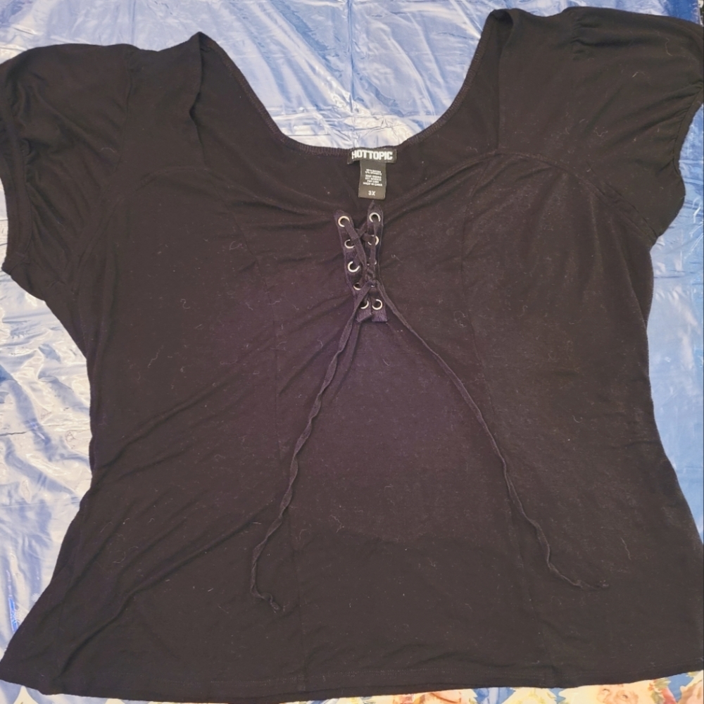 Hot Topic Plus Size Lace Up Top Size 3x